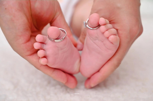 顺德宝宝头发少缺什么