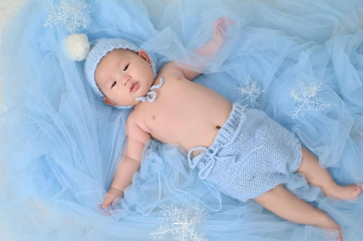 顺德宝宝从床上掉下来 顺德宝宝从床上掉下来